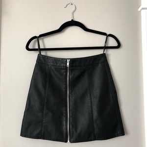 F21 black leather zippered mini skirt
